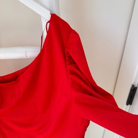 Sugarlips Such a Betty One Shoulder Red Top SZ M - Picture 7 of 14
